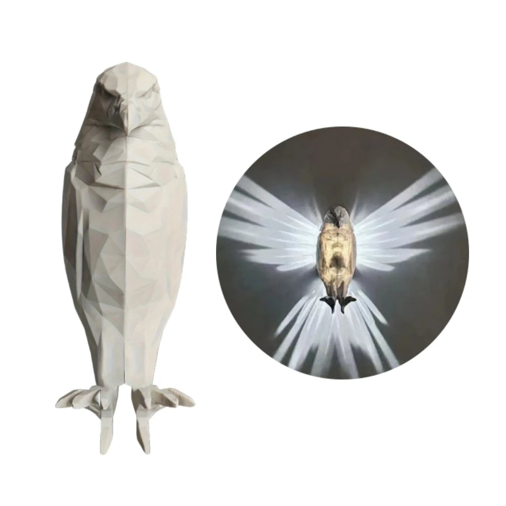 Vägglampa med örnmotiv