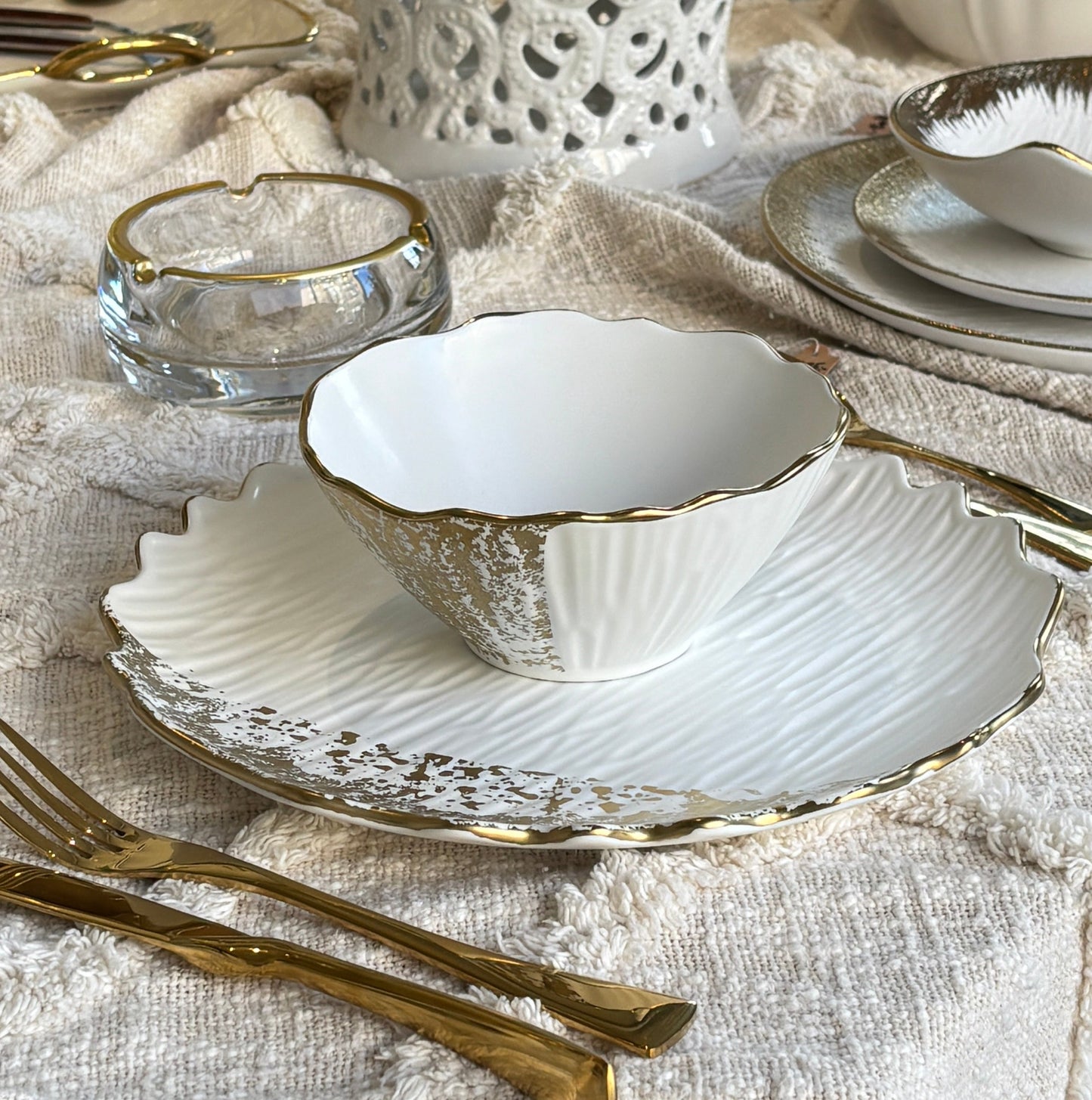 Molly Tallrik – 20cm/25cm Vit och guld