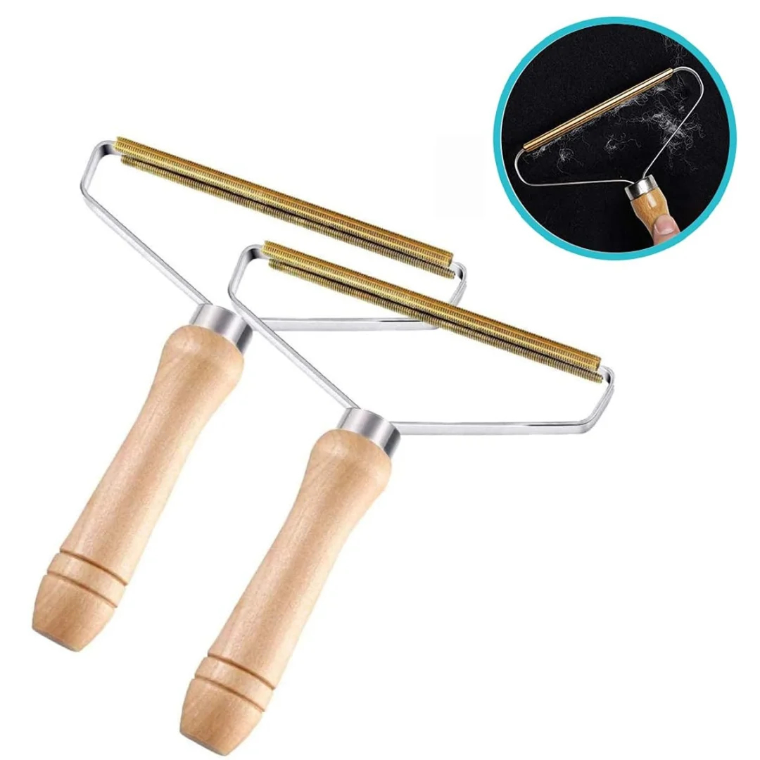 Wooden-Handle Lint Scraper