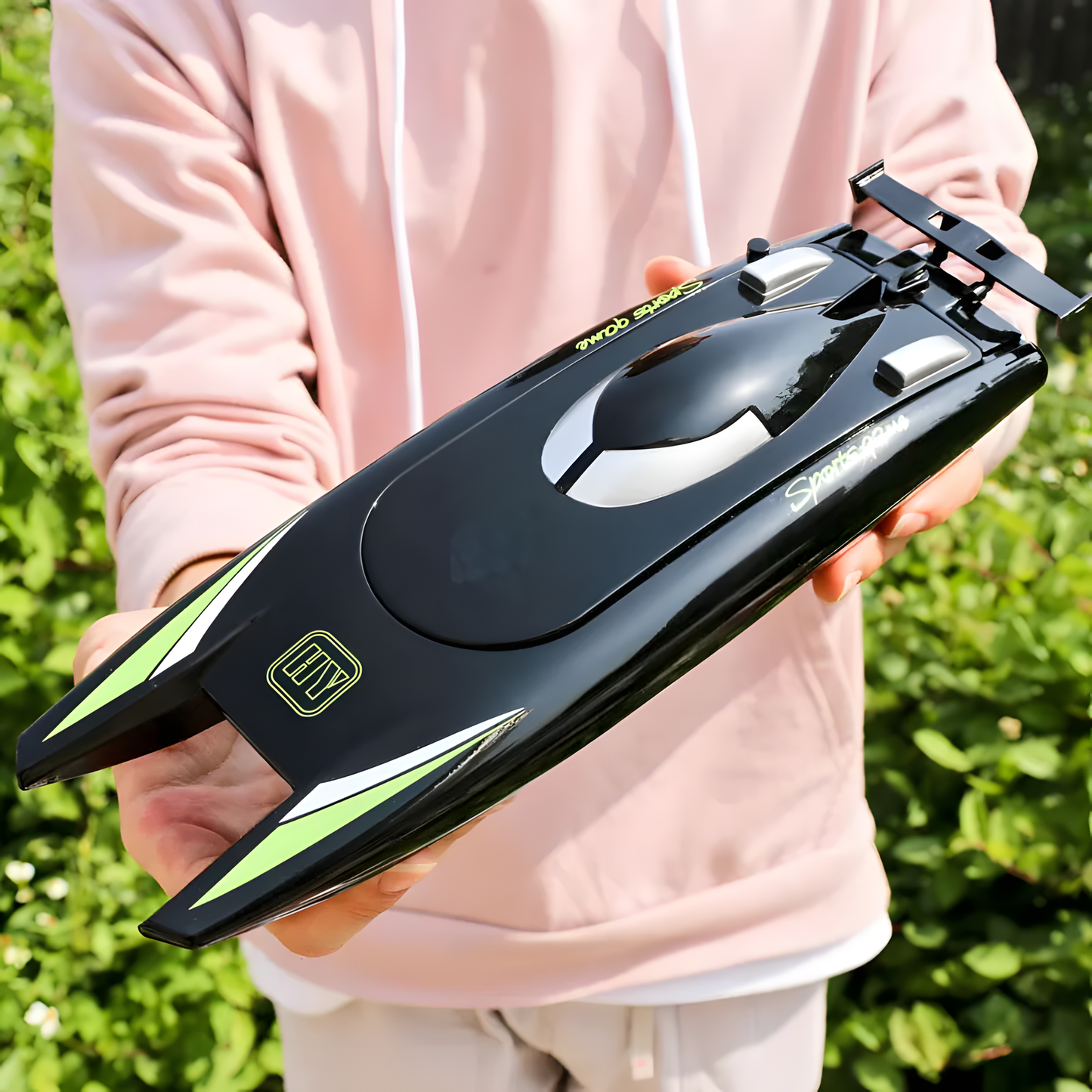 Rechargeable RC Speed Boat