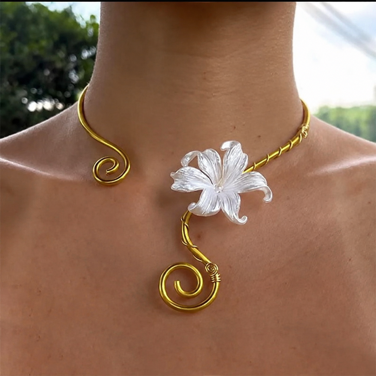 Iris Flower Choker