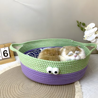 Woven Cat Bed with Big-Eye Detail