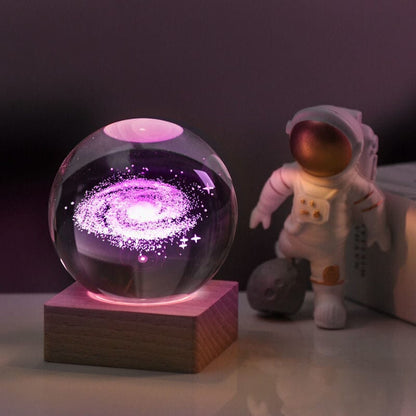 3D Galax Nattlampa – Kristallkula med LED-Solsystem & Mysigt Skimmer