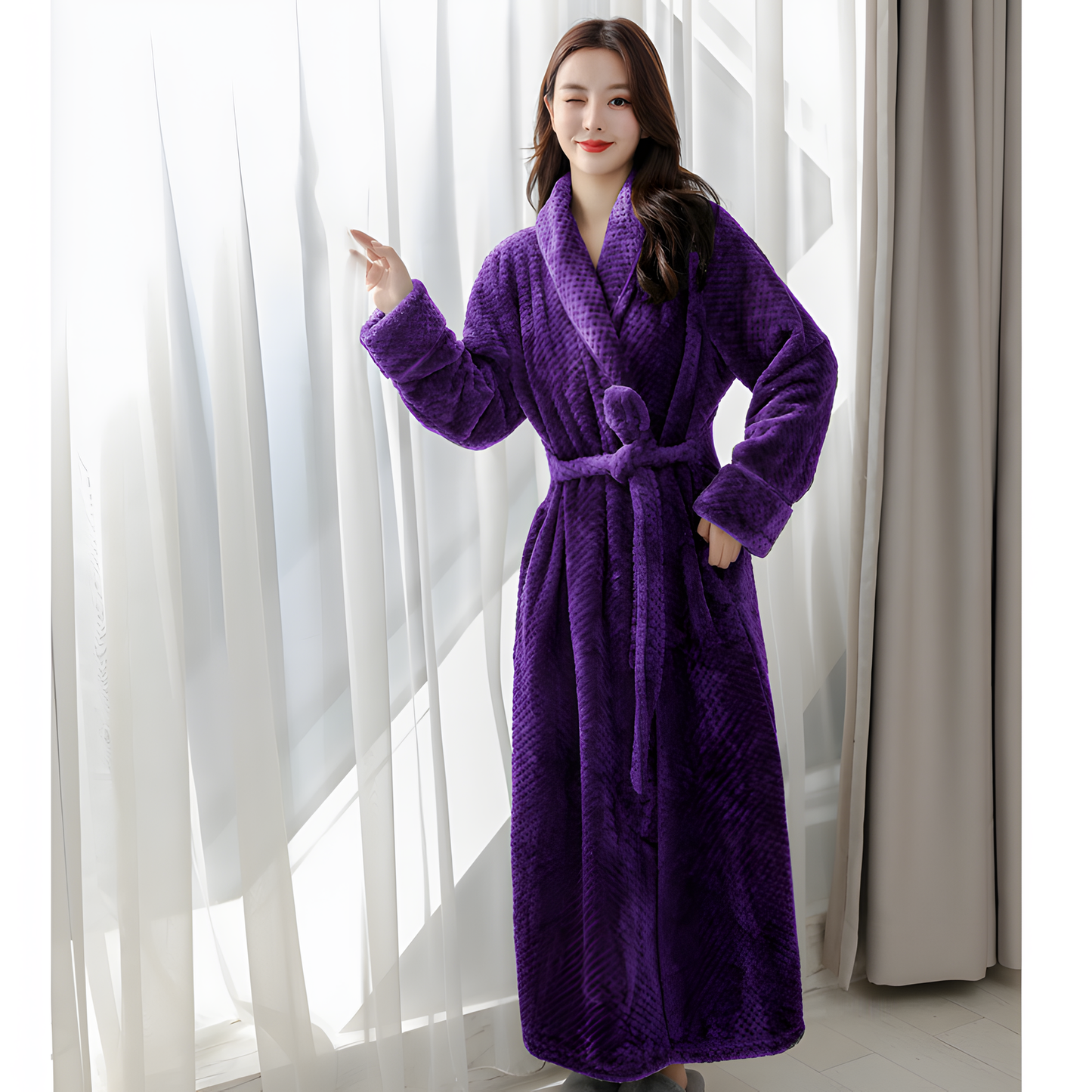Women's Plush Hooded Bathrobe