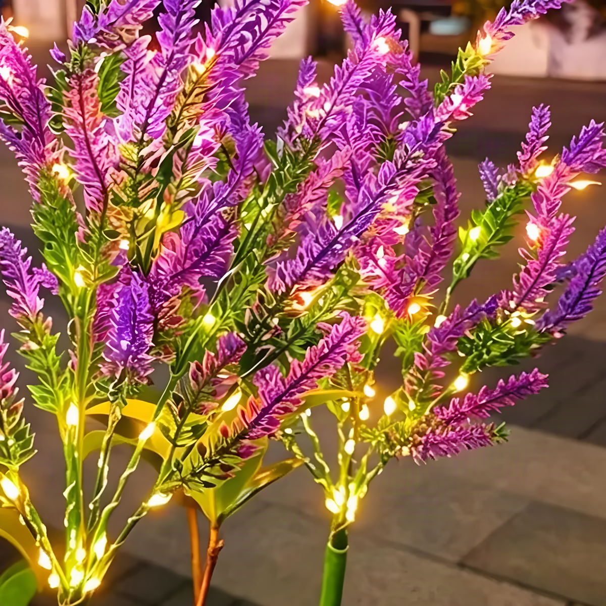 Solar Lavender Garden Light