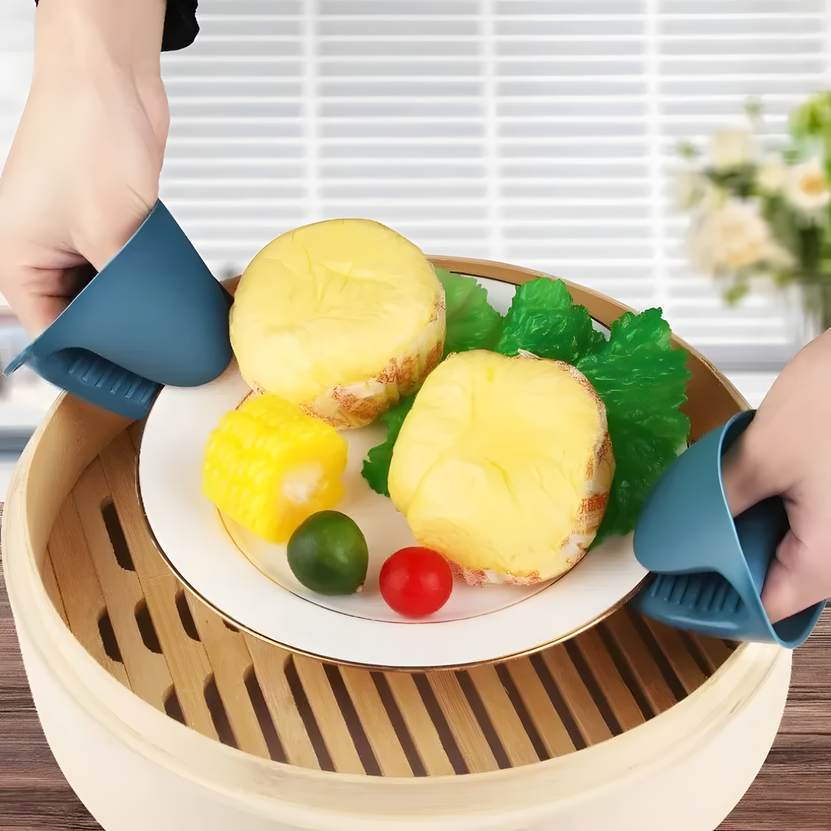 Bowl and Plate Lifting Tool Set