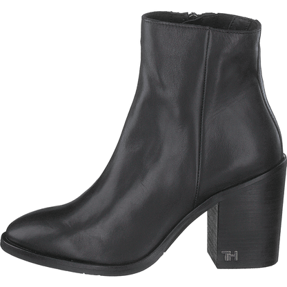 Mono Color Heeled Black
