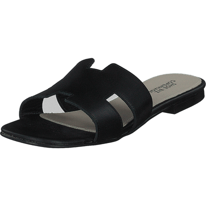Claire Plain Black