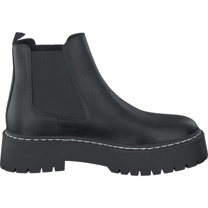 Veerly Black Leather