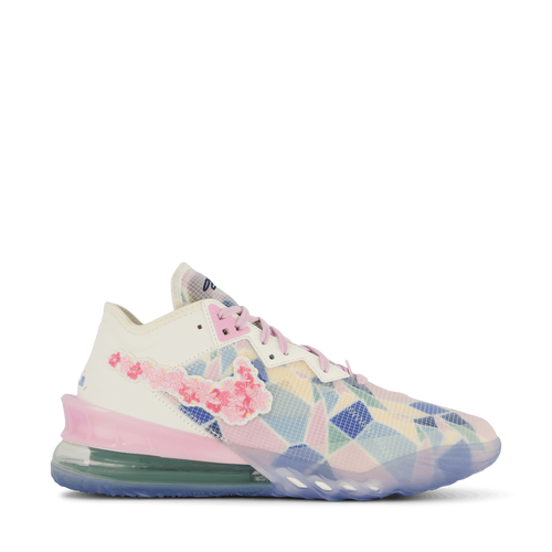 LeBron XVIII Low