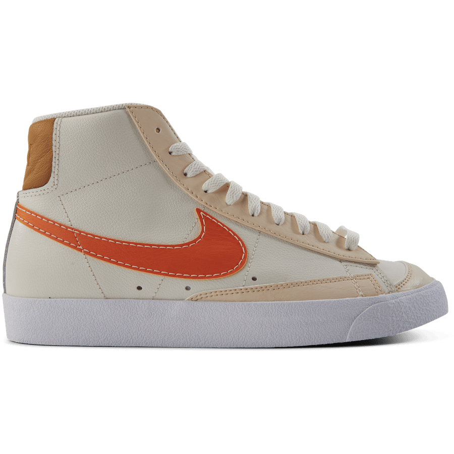 Blazer Mid '77 Emb