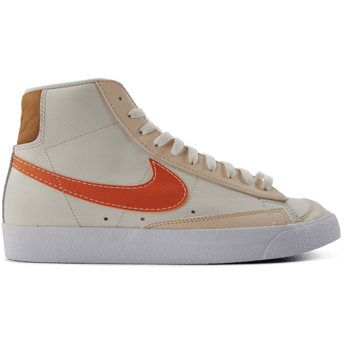 Blazer Mid '77 Emb