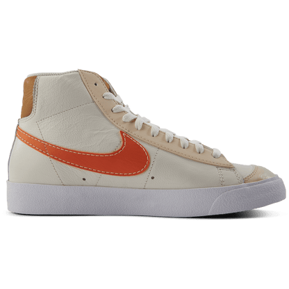 Blazer Mid '77 Emb