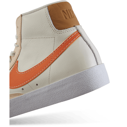 Blazer Mid '77 Emb