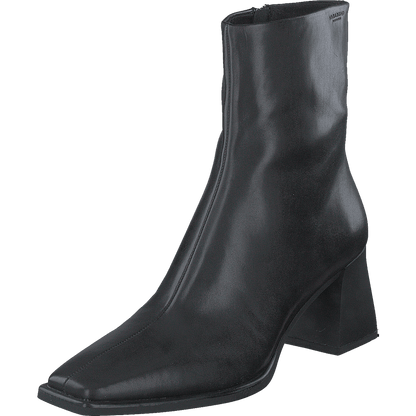 Hedda Black
