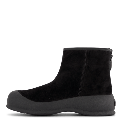 Carsey-w Black