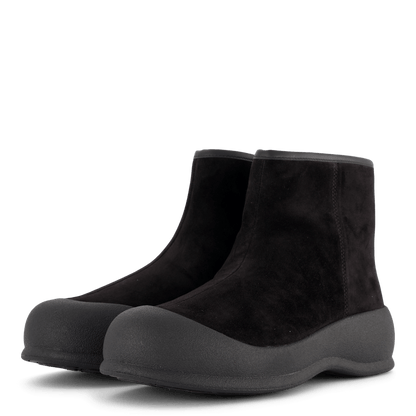 Carsey-w Black