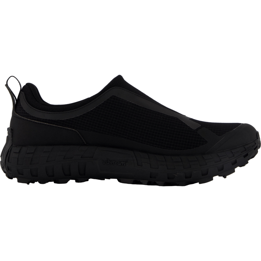 Norda 003 Pitch Black