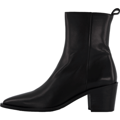 A3216 Black Nappa 70