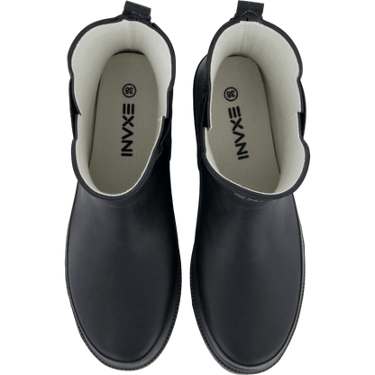 Low Color Boot W Black