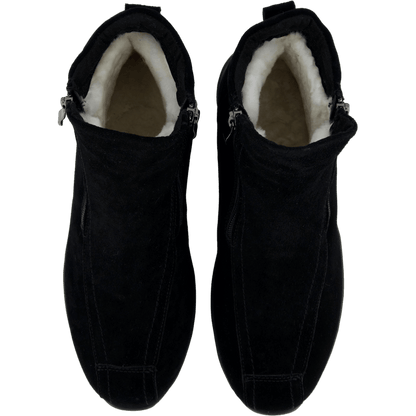 Timor L Studs Black