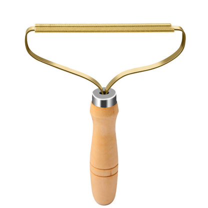 Wooden-Handle Lint Scraper