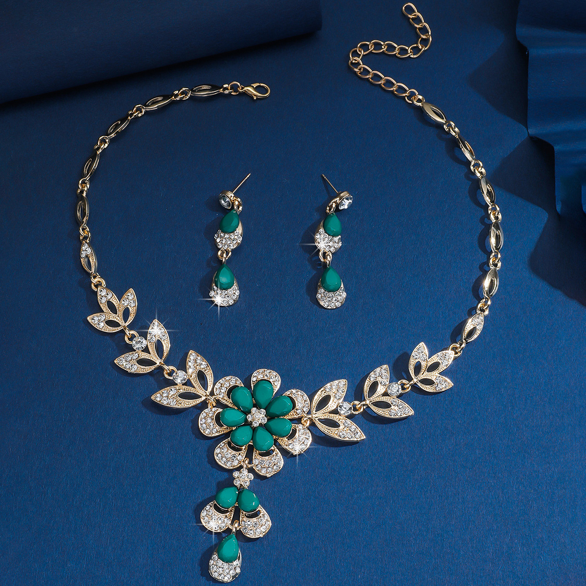 Vintage Floral Jewelry Set