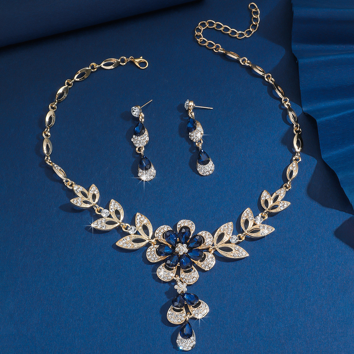 Vintage Floral Jewelry Set