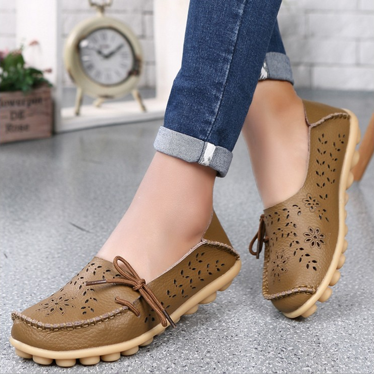 Women's Perforated Casual Shoes