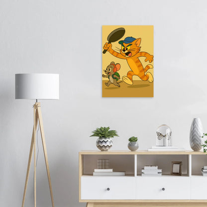 Katt Poster – Katt Jagar Mus med Stekpanna | Premium Halvblankt Papper