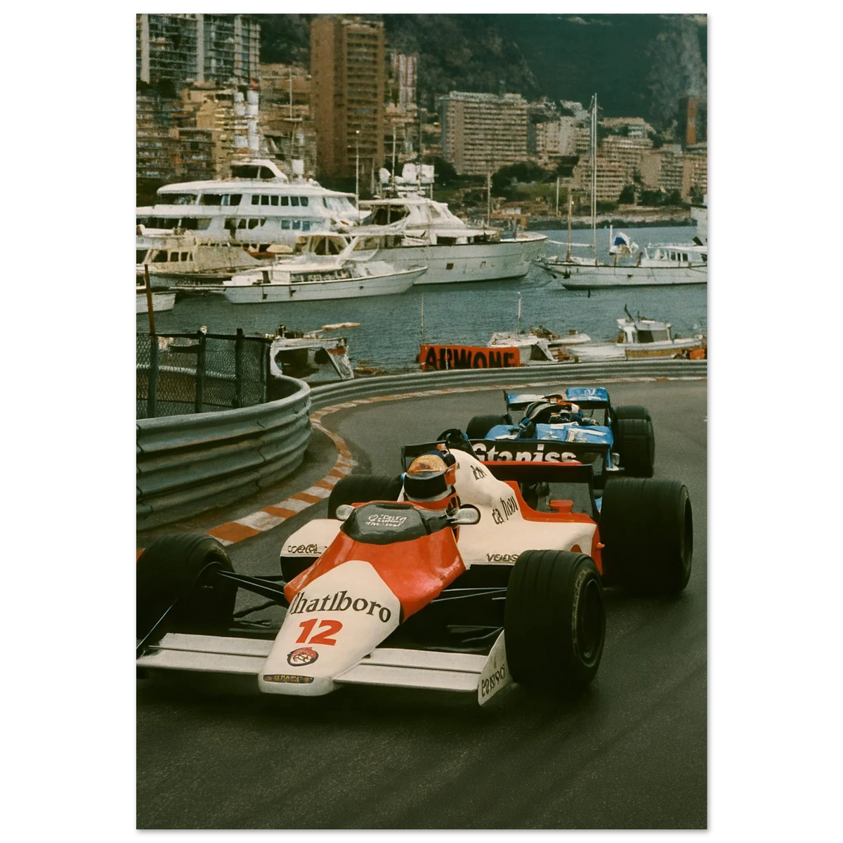 Bilar: Spänning på banan – Historisk Formel 1 Konsttryck