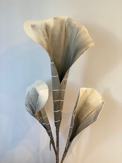 Madeleine Konstgjord Blomma Grå