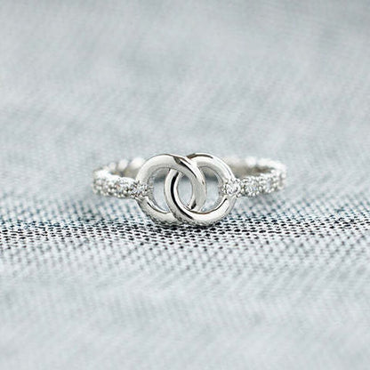 Ring Mamma & Dotter – Symbol för Ett Oslitbart Band